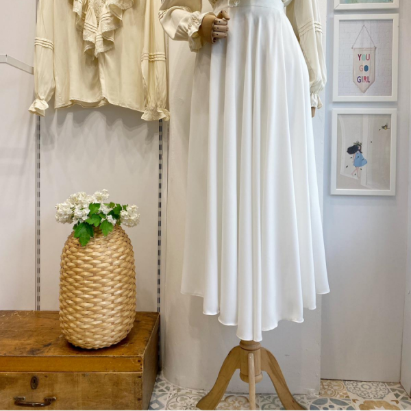 Beyaz İki Pileli Seren Etek