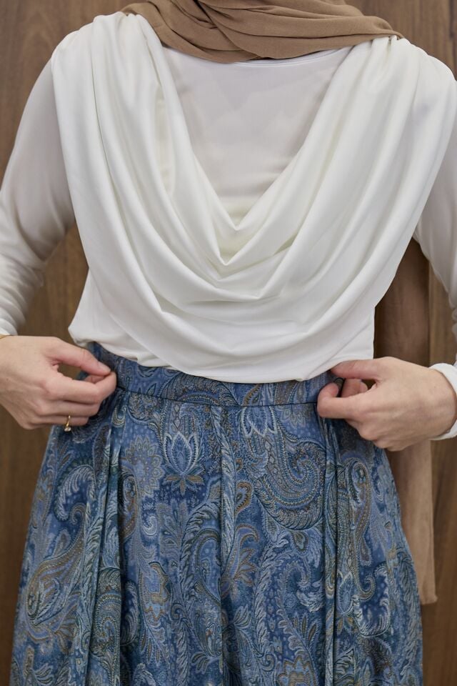 Beyaz  Flotte Dökümlü Bluz