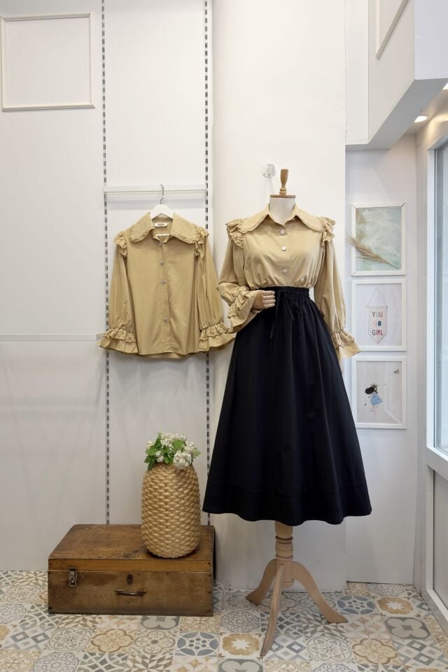 Omzu Fisto Volanlı Camel Gömlek