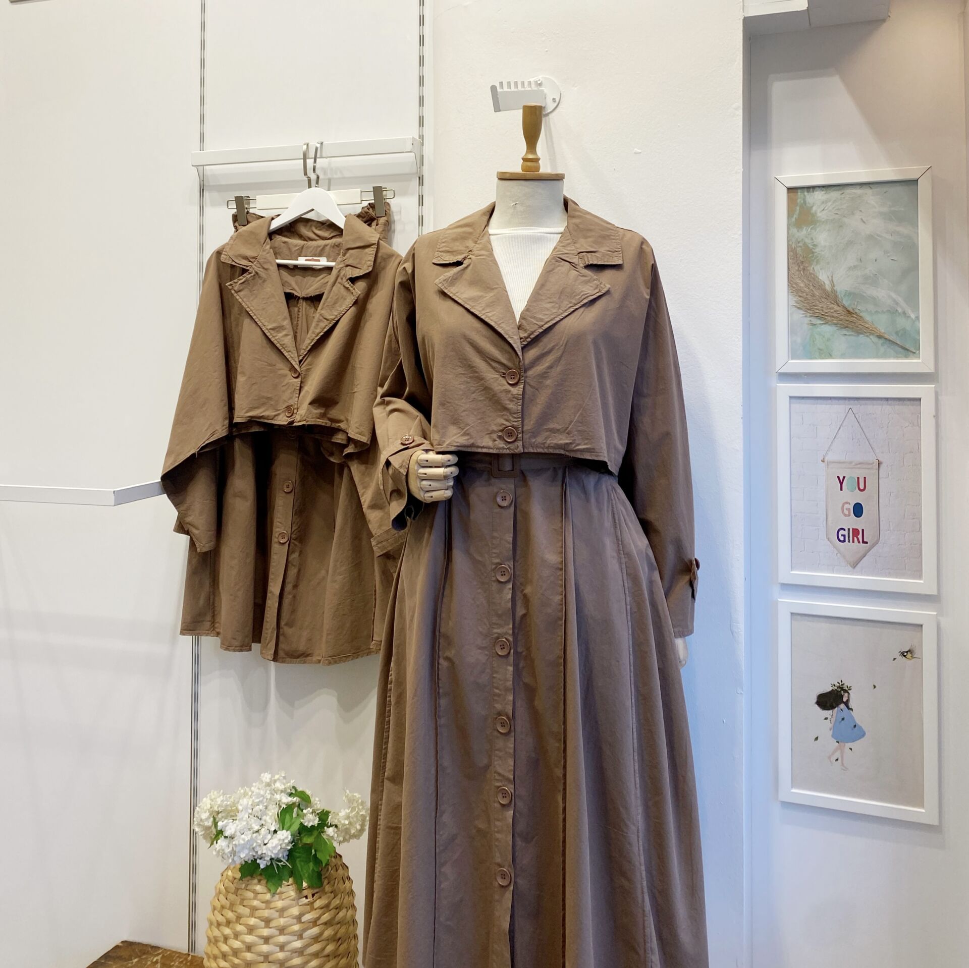 Kahverengi Kısa Trenç Ceketli Gabardin Takım