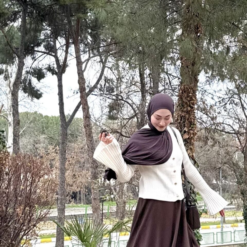 Faya Girls x İnci Düğmeli Krem İspanyol Kol Hırka