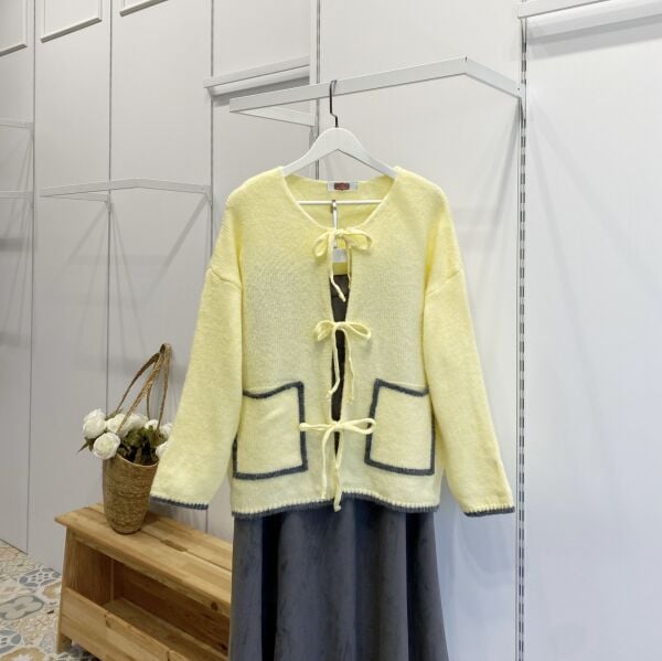 Sarı Cep Detaylı Bağcıklı Hırka