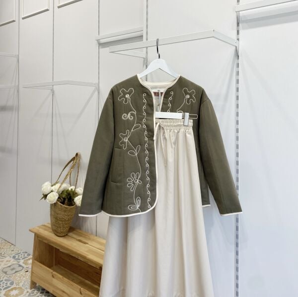 Haki Yeşili Nakışlı Florina Ceket