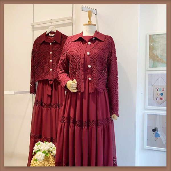 Bordo örgü motif ceketli şifon elbise