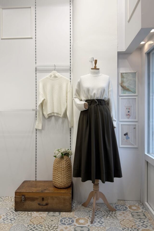 Haki Yeşili Kuşak Detaylı Terra Poplin Etek