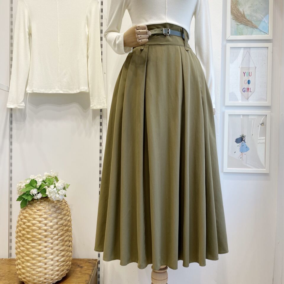 Yeşil Kemer Detaylı Lavande Etek