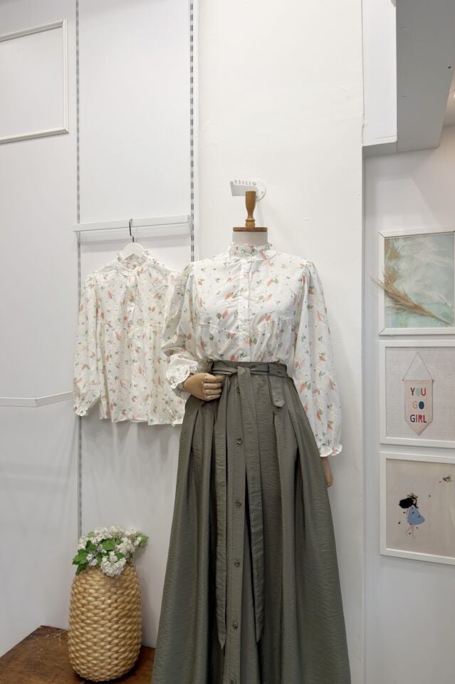 Yavruağzı Çiçek Desenli Poplin Gömlek