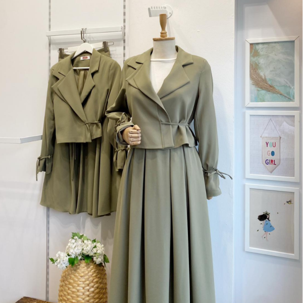 Haki Yeşili Ceketli Nora Takım