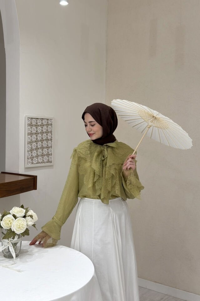 Yeşil İnce Dantel Detaylı Florance Gömlek