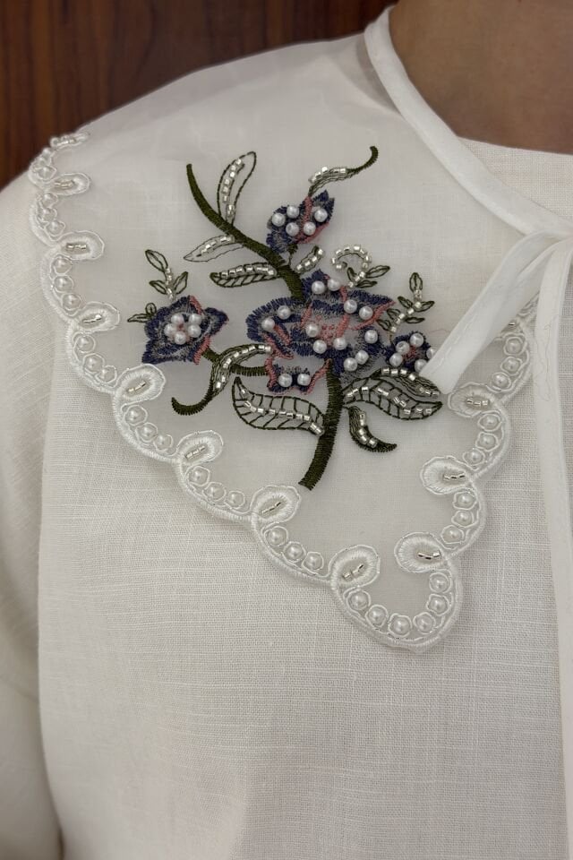 Boncuk İşlemeli Yaka