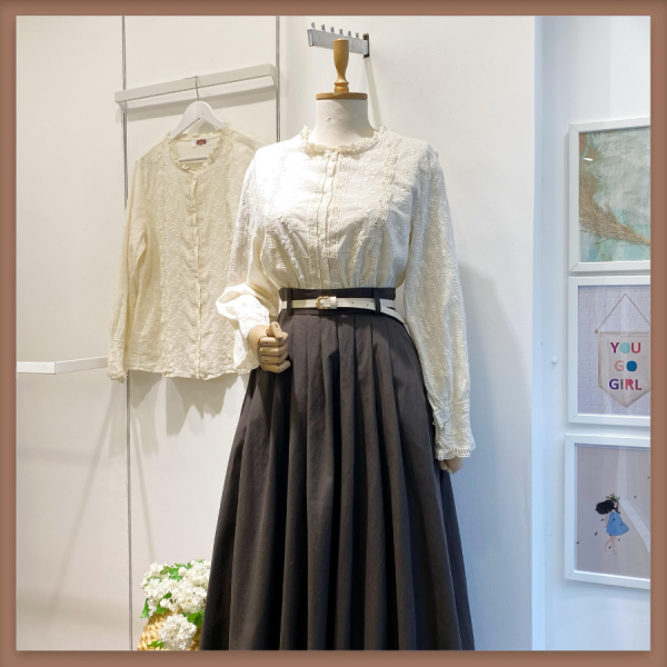 Krem Fisto Detaylı Piovere Gömlek