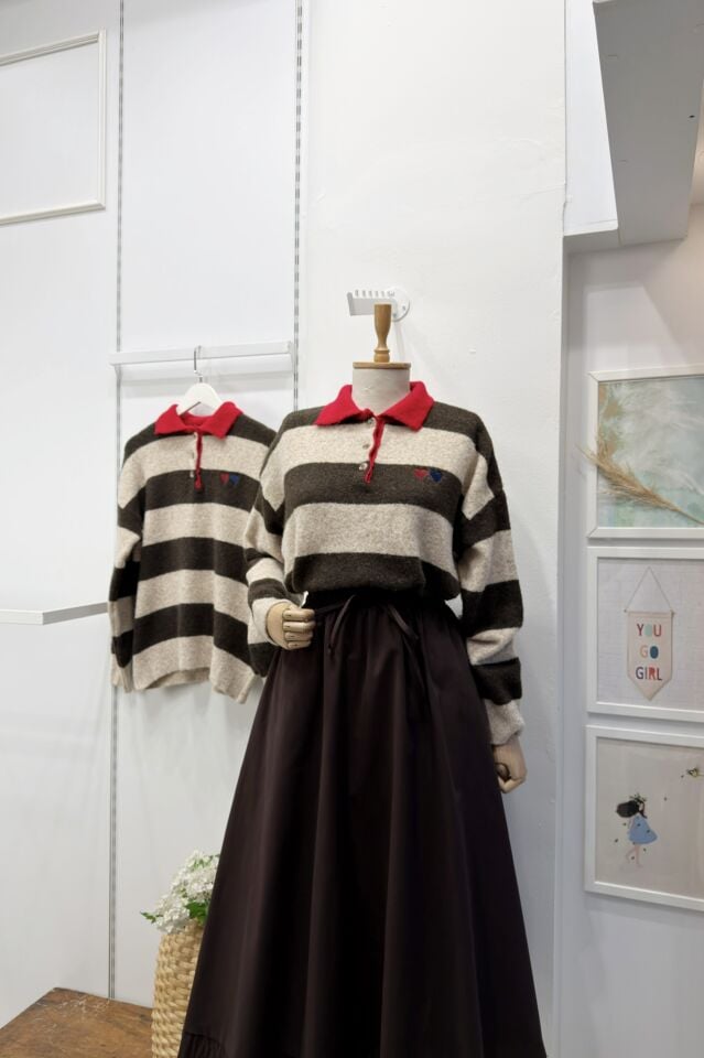 Kalp Motifli Kahverengi Çizgili Kazak