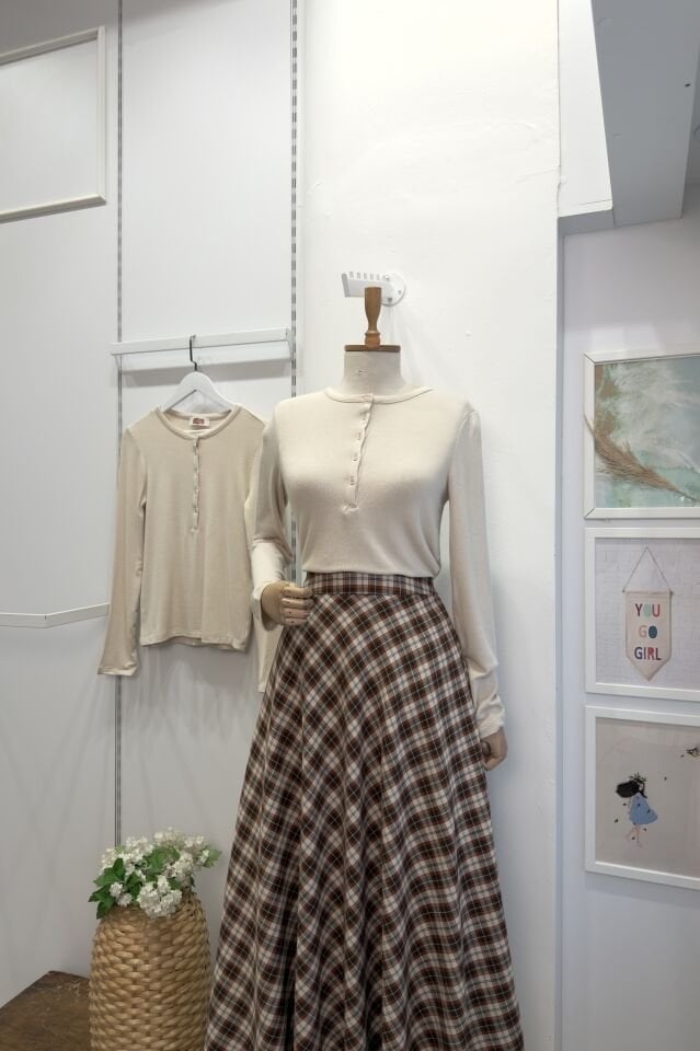 Bej Düğmeli Blair Triko Bluz