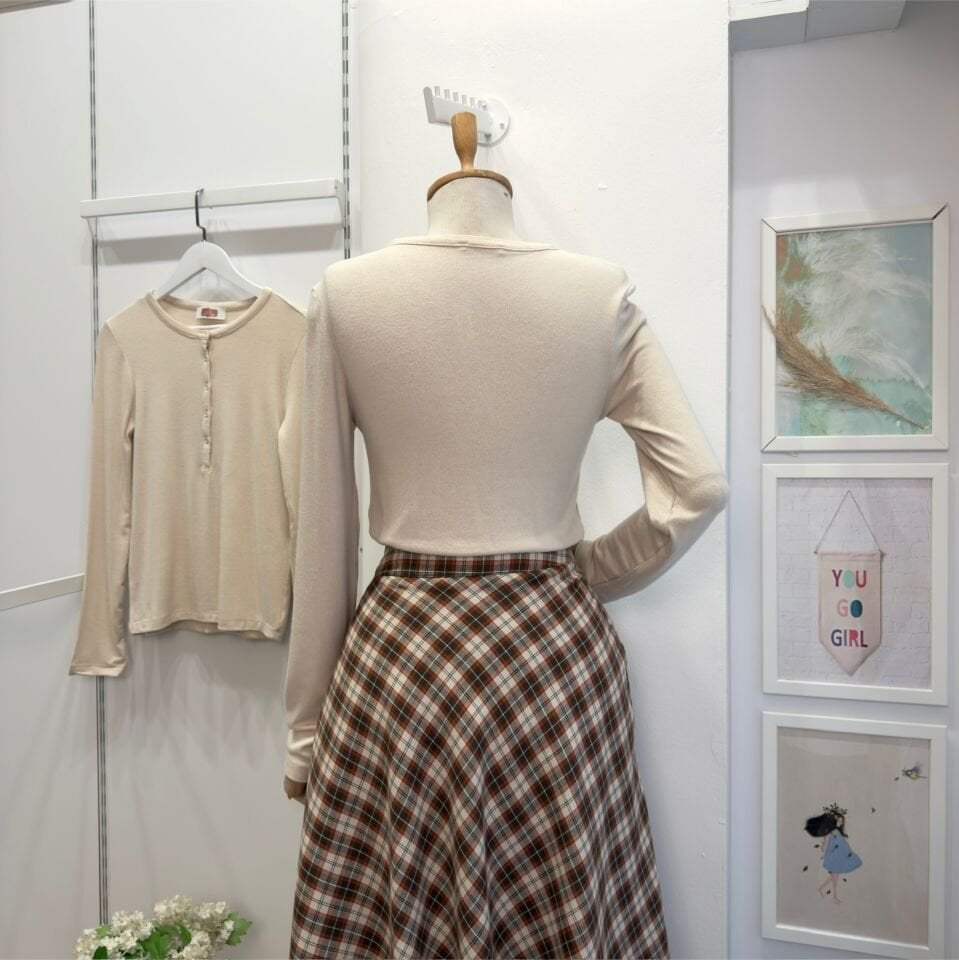 Bej Düğmeli Blair Triko Bluz