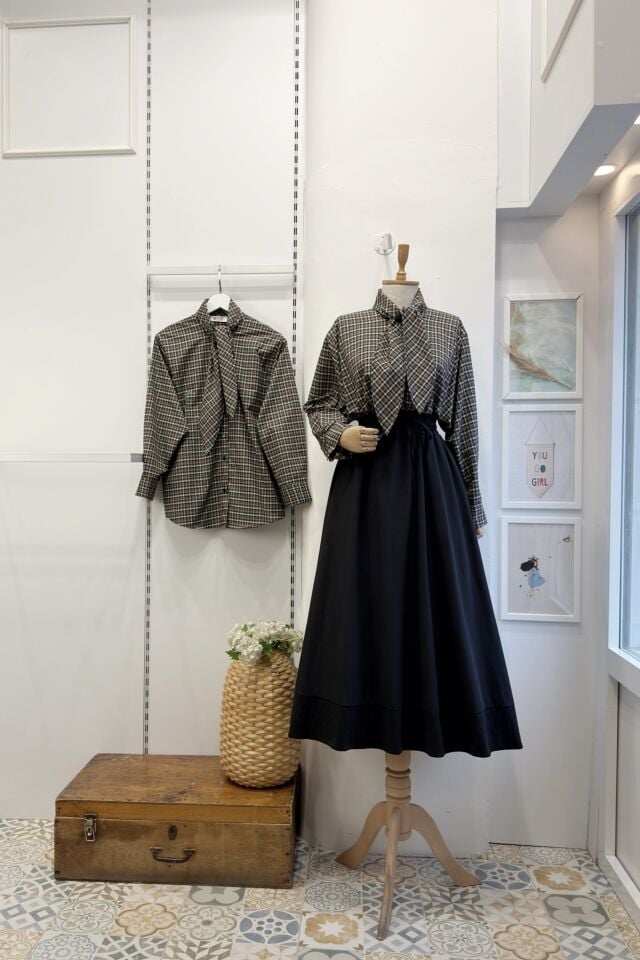 Siyah Vizon Mini Ekose Desenli Viskon Gömlek