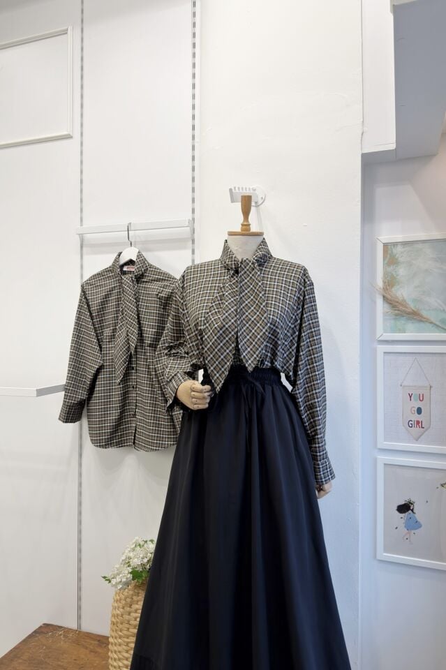 Siyah Vizon Mini Ekose Desenli Viskon Gömlek