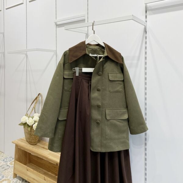 Haki Yeşili Cep Detaylı Süet Ceket