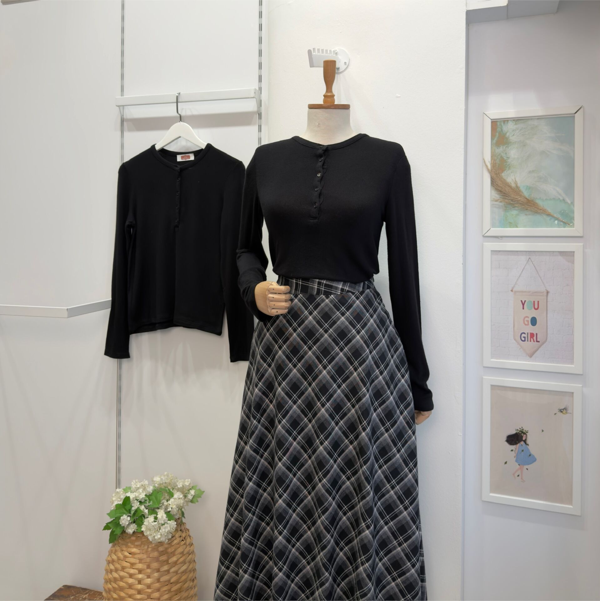 Siyah Düğmeli Blair Triko Bluz