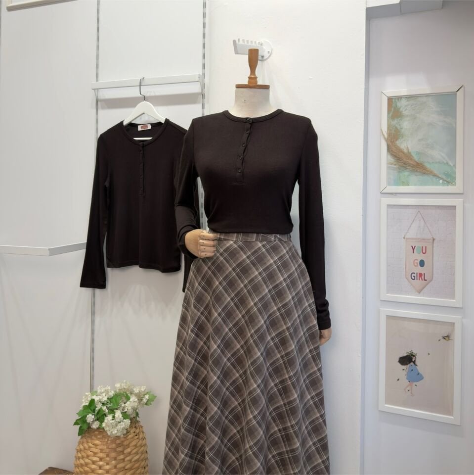 Kahverengi Düğmeli Blair Triko Bluz