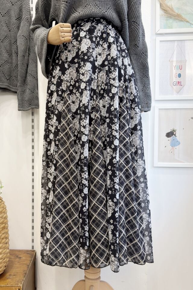 Siyah Çiçek Desenli Şifon Olivia Etek