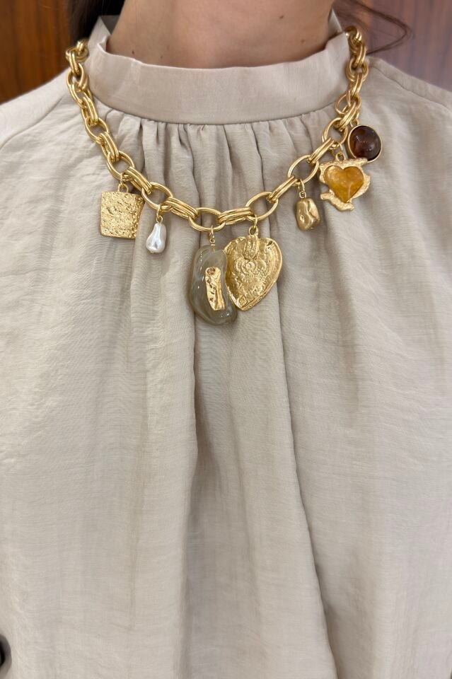 Gold Taşlı Charm Kolye