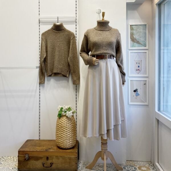 Kemerli Krem Carezza Crep Etek