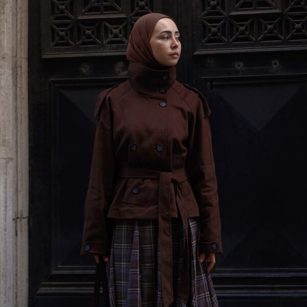 Faya Girls x Kahverengi Balıkçı Yaka Kuşaklı Kısa Trençkot