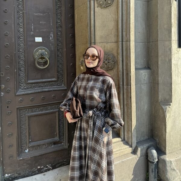 Faya Girls x Lacivert İnce Çizgili Kahverengi Ekoseli Sweety Elbise