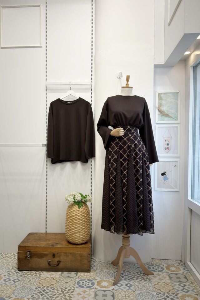 Kahverengi Ekose Desenli Formel Şifon Etek