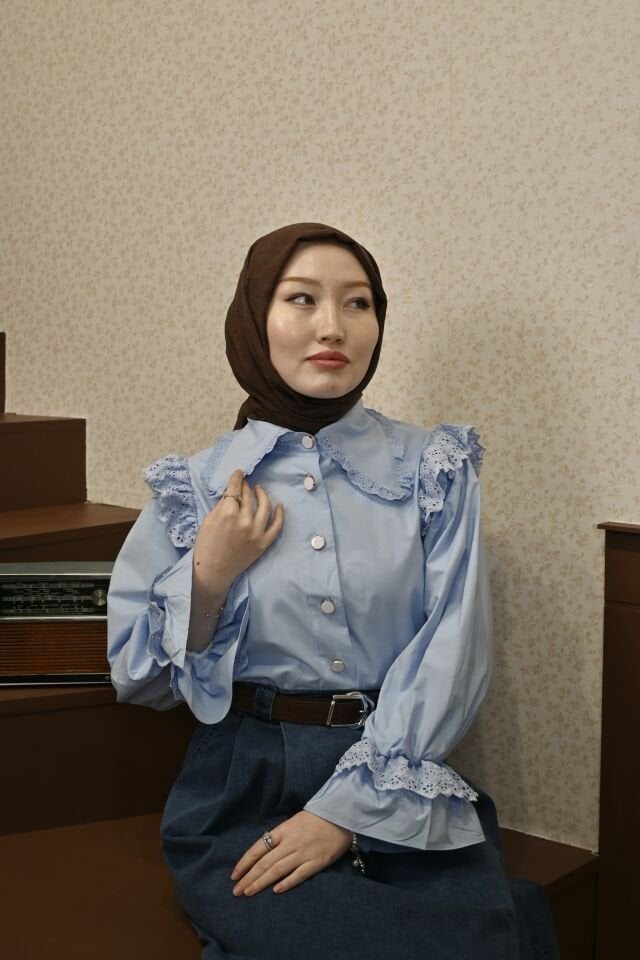 Omzu Fisto Volanlı Mavi Gömlek