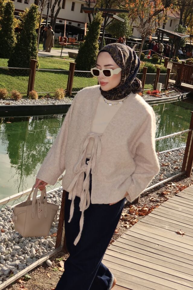 Faya Girls x Krem Bağcıklı Sandel Ceket