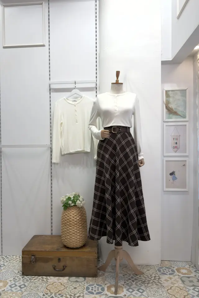 Kahverengi Kemer Detaylı Ekoseli Notes Etek