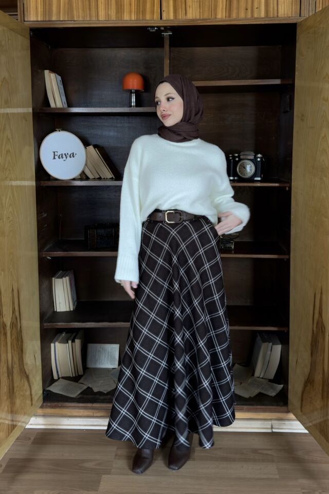 Kahverengi Kemer Detaylı Ekoseli Notes Etek