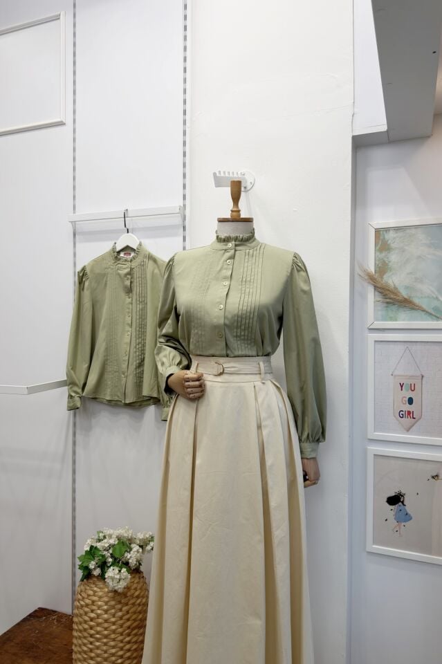 Çağla Yeşili Hakim Yaka Nervür Dikişli Poplin Gömlek