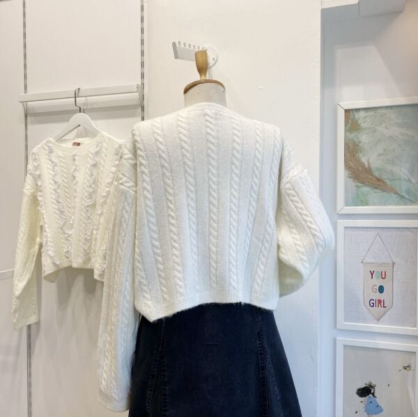 Beyaz Fisto Şeritli Kazak