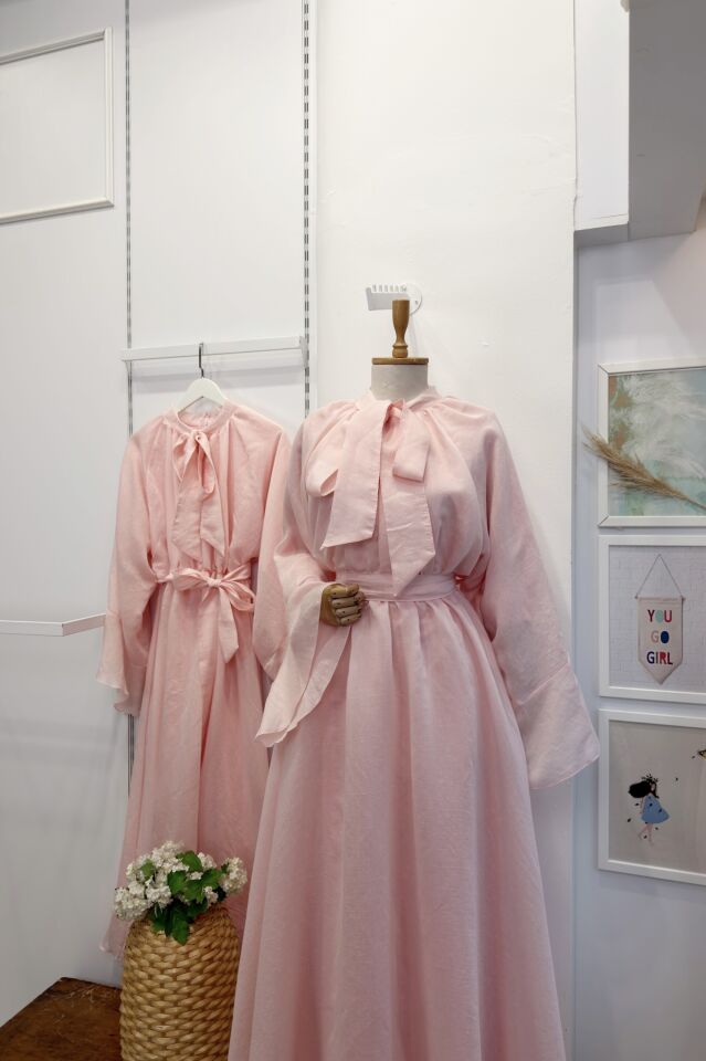 Pembe Diamonde Şifon Elbise