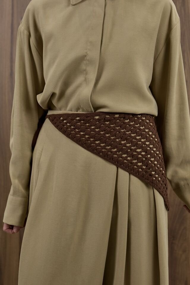 Kahverengi Tığ İşi Örme Bel Aksesuarı