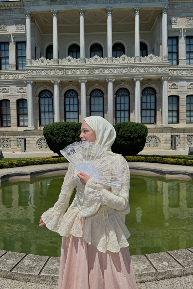 Faya Girls x Krem Dantelli Verano Gömlek