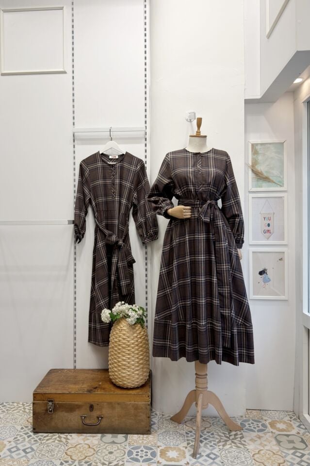 Lacivert Kahverengi Ekoseli Sweety Elbise