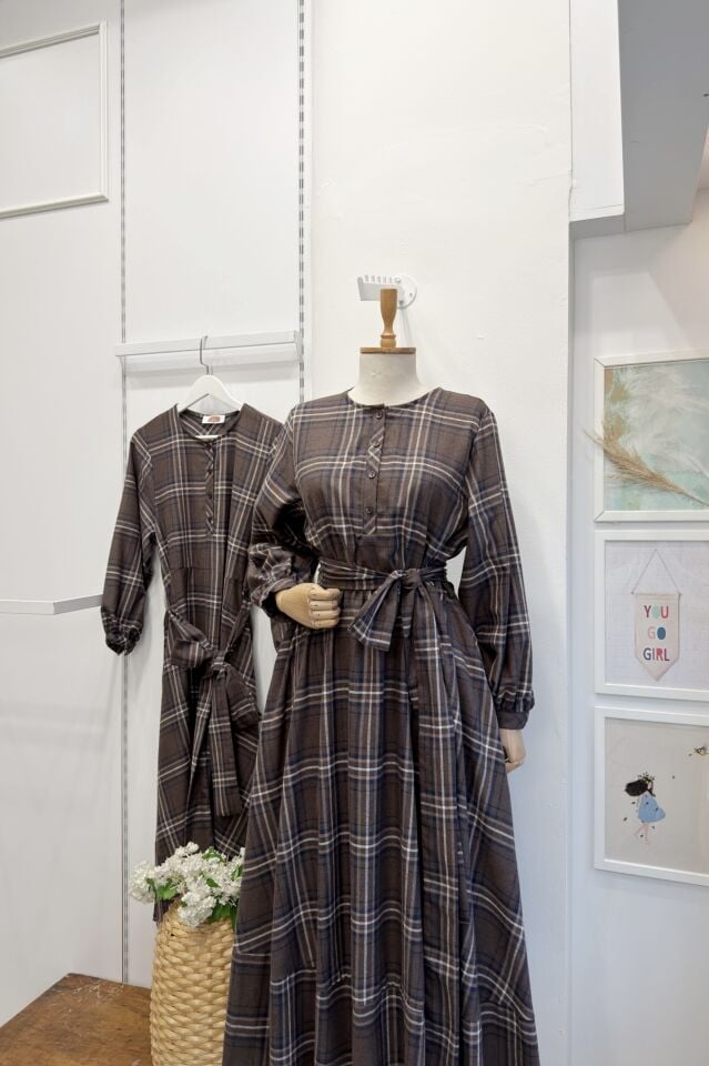 Lacivert Kahverengi Ekoseli Sweety Elbise