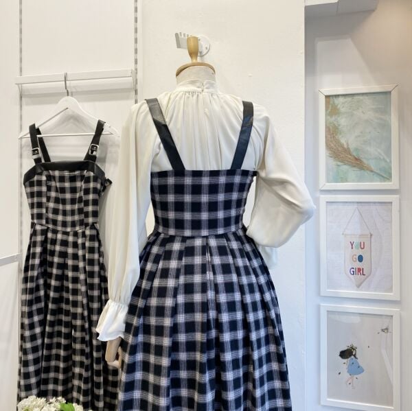 Siyah Ekose Desenli Deri Detaylı Jile