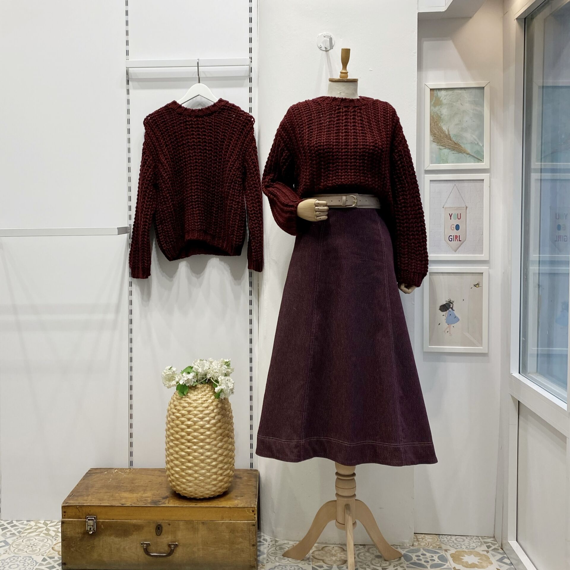 Süet Kemer Detaylı Bordo Perline Kot Etek