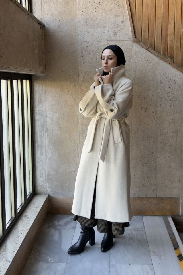 Krem Kol Detaylı Lunel Kaban