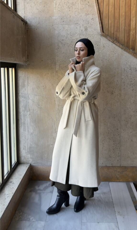 Krem Kol Detaylı Lunel Kaban